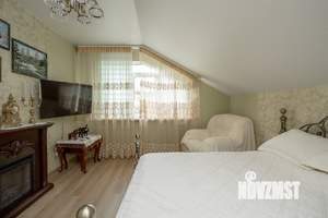 Дом 182м², 2-этажный, участок 9 сот.