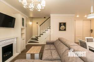 Таунхаус 113м², 3-этажный, участок 2 сот.