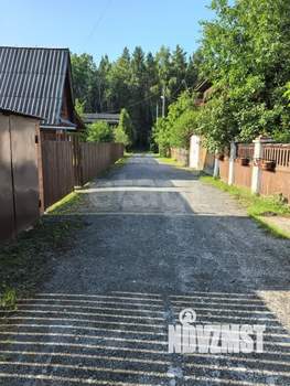 Дом 60м², 2-этажный, участок 6 сот.