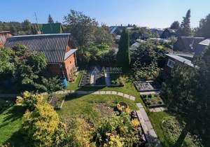 Дом 60м², 2-этажный, участок 6 сот.