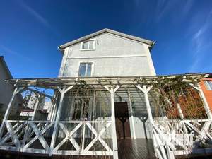 Дом 210м², 3-этажный, участок 6 сот.