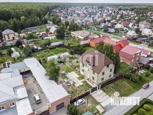 Дом 304м², 3-этажный, участок 18 сот.