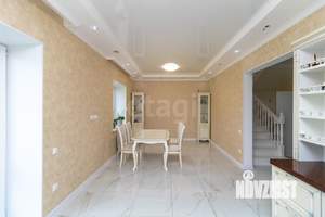 Дом 141м², 2-этажный, участок 8 сот.