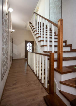 Дом 138м², 3-этажный, участок 2 сот.