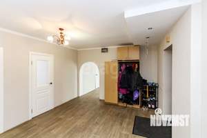 Дом 342м², 2-этажный, участок 11 сот.