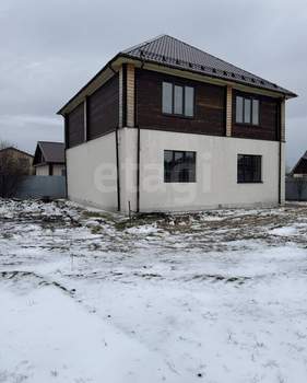 Дом 212м², 3-этажный, участок 8 сот.