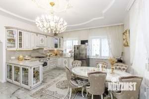 Дом 201м², 2-этажный, участок 5 сот.