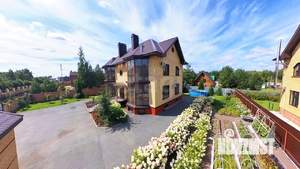 Дом 368м², 3-этажный, участок 16 сот.