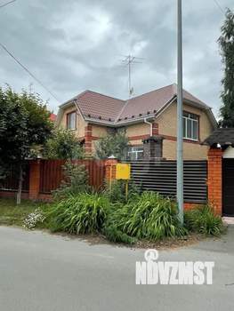 Дом 208м², 2-этажный, участок 6 сот.