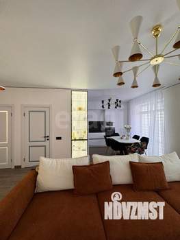 Таунхаус 102м², 3-этажный, участок 2 сот.