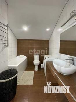 Дом 240м², 3-этажный, участок 11 сот.