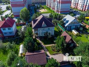 Дом 373м², 3-этажный, участок 10 сот.