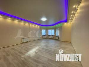 Коттедж 700м&sup2;, 1-этажный, на длительный срок, 