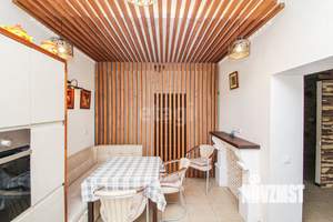 Дом 200м&sup2;, 1-этажный, на длительный срок, 