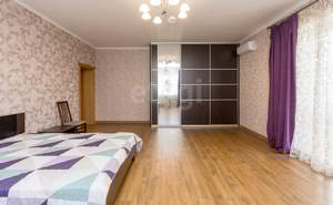 Дом 180м², 2-этажный, на длительный срок, 