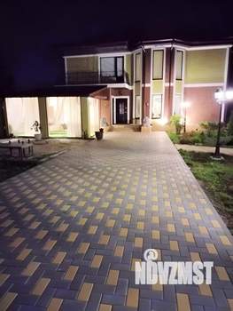 Дом 280м&sup2;, 2-этажный, посуточно, 