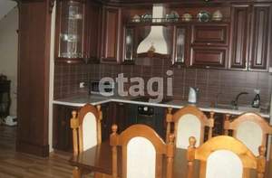 Дом 200м², 2-этажный, на длительный срок, 