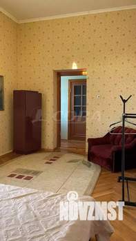 Коттедж 260м², 2-этажный, на длительный срок, 