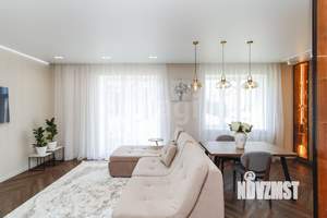 Таунхаус 145м&sup2;, 3-этажный, на длительный срок, 