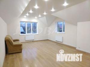 Коттедж 180м², 2-этажный, на длительный срок, 