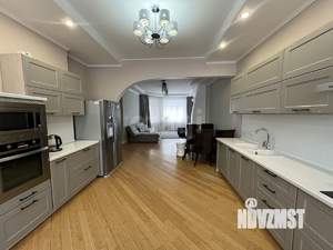 Таунхаус 197м&sup2;, 2-этажный, на длительный срок, 