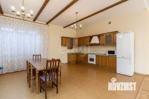 Дом 180м², 2-этажный, на длительный срок, 