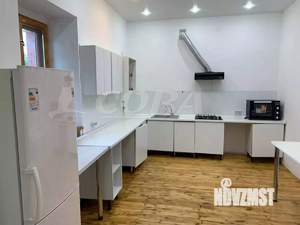 Коттедж 290м², 2-этажный, на длительный срок, 