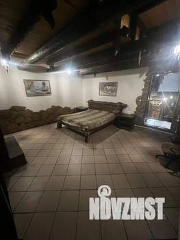 Дом 200м&sup2;, 3-этажный, посуточно, 