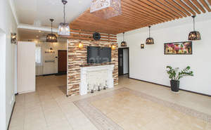 Дом 200м&sup2;, 1-этажный, на длительный срок, 