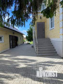 Дом 310м&sup2;, 3-этажный, посуточно, 