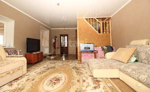 Дом 100м², 3-этажный, на длительный срок, 