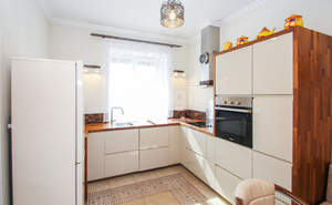 Дом 200м&sup2;, 1-этажный, на длительный срок, 