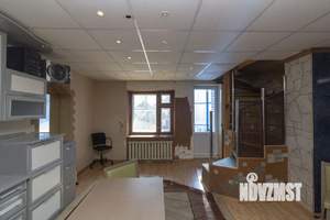 Коттедж 270м&sup2;, 2-этажный, на длительный срок, 