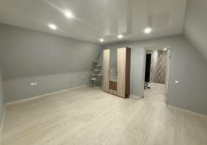 Дом 100м², 2-этажный, на длительный срок, 