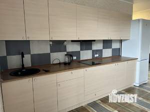 Дом 100м&sup2;, 1-этажный, на длительный срок, 