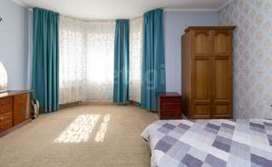 Дом 180м², 2-этажный, на длительный срок, 