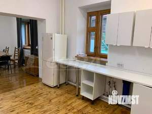 Коттедж 290м², 2-этажный, на длительный срок, 
