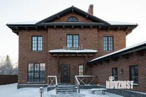 Дом 200м&sup2;, 2-этажный, на длительный срок, 