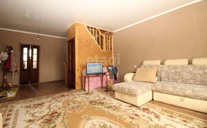 Дом 100м², 3-этажный, на длительный срок, 