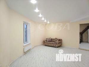 Коттедж 180м&sup2;, 2-этажный, на длительный срок, 