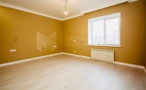 Дом 220м², 2-этажный, на длительный срок, 