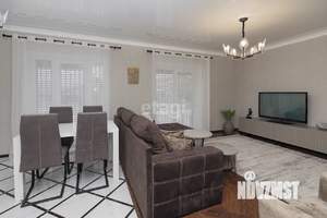 Дом 212м&sup2;, 2-этажный, на длительный срок, 