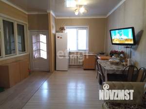 Дом 215м², 2-этажный, на длительный срок, 