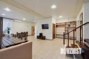 Дом 200м&sup2;, 2-этажный, посуточно, 