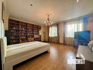 Дом 300м&sup2;, 2-этажный, посуточно, 