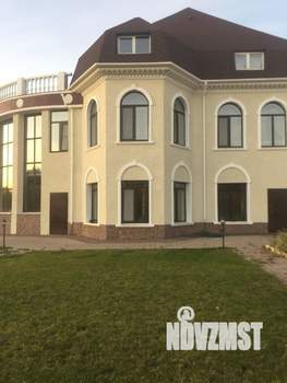 Коттедж 700м&sup2;, 2-этажный, на длительный срок, 