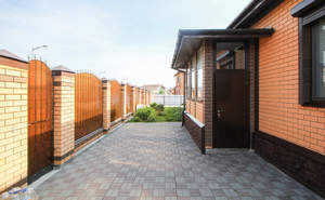 Дом 200м&sup2;, 1-этажный, на длительный срок, 