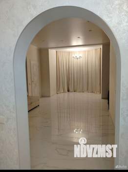 Дом 180м&sup2;, 2-этажный, посуточно, 