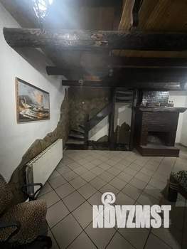 Дом 200м&sup2;, 3-этажный, посуточно, 