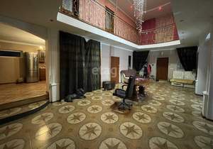 Дом 300м&sup2;, 2-этажный, участок 5 сот.  